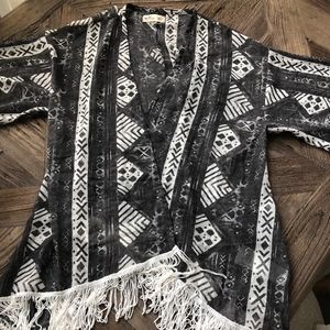 Hollister Kimono